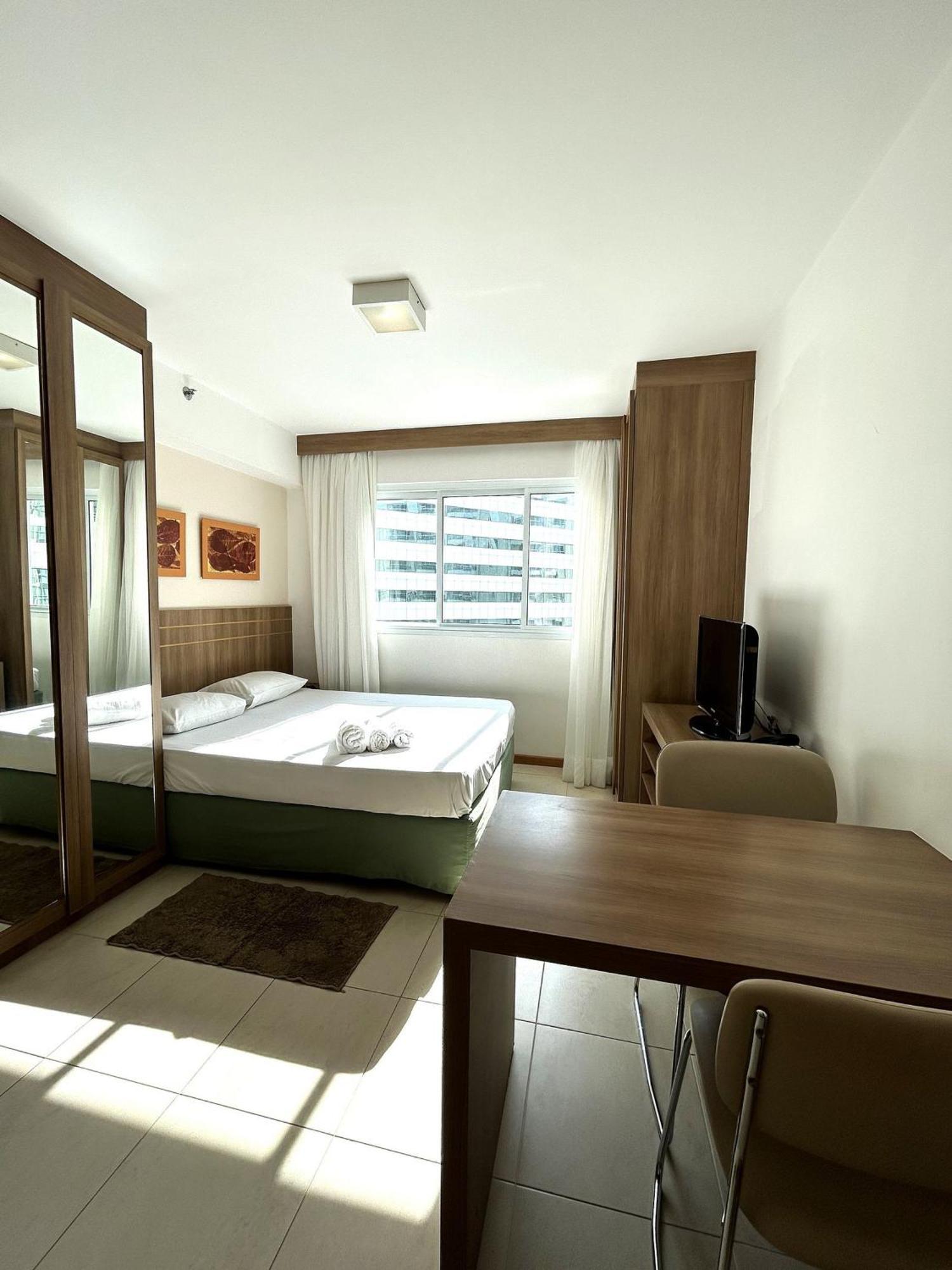 Sm1214 Flat Com Excelente Localizacao Em Regiao Central 巴西利亚 外观 照片