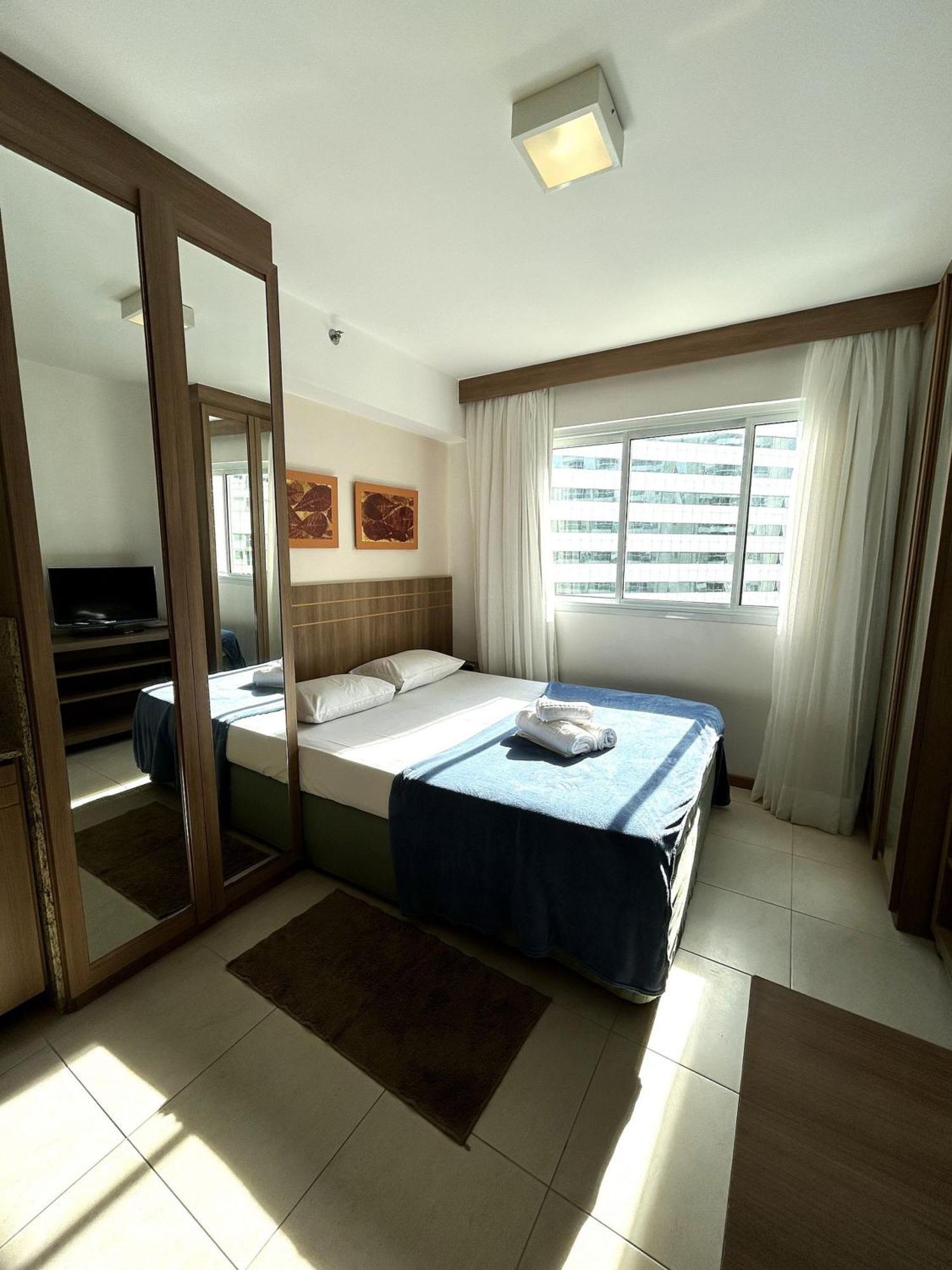Sm1214 Flat Com Excelente Localizacao Em Regiao Central 巴西利亚 外观 照片
